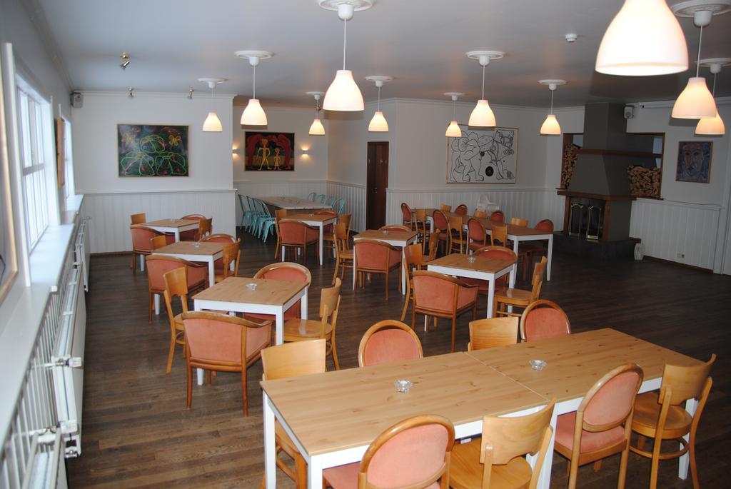 Hotel Sveinbjarnargerdi Svalbarthseyri Bagian luar foto