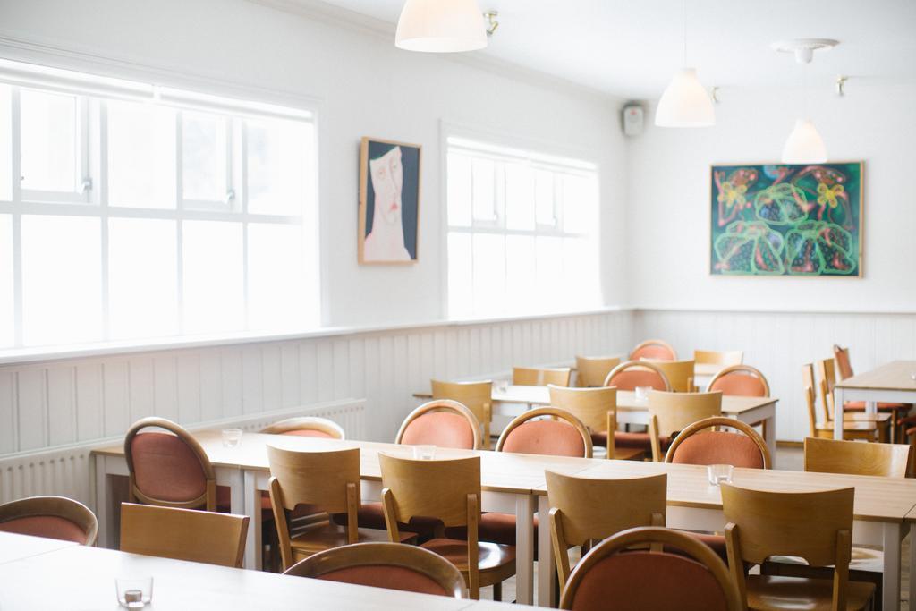 Hotel Sveinbjarnargerdi Svalbarthseyri Bagian luar foto