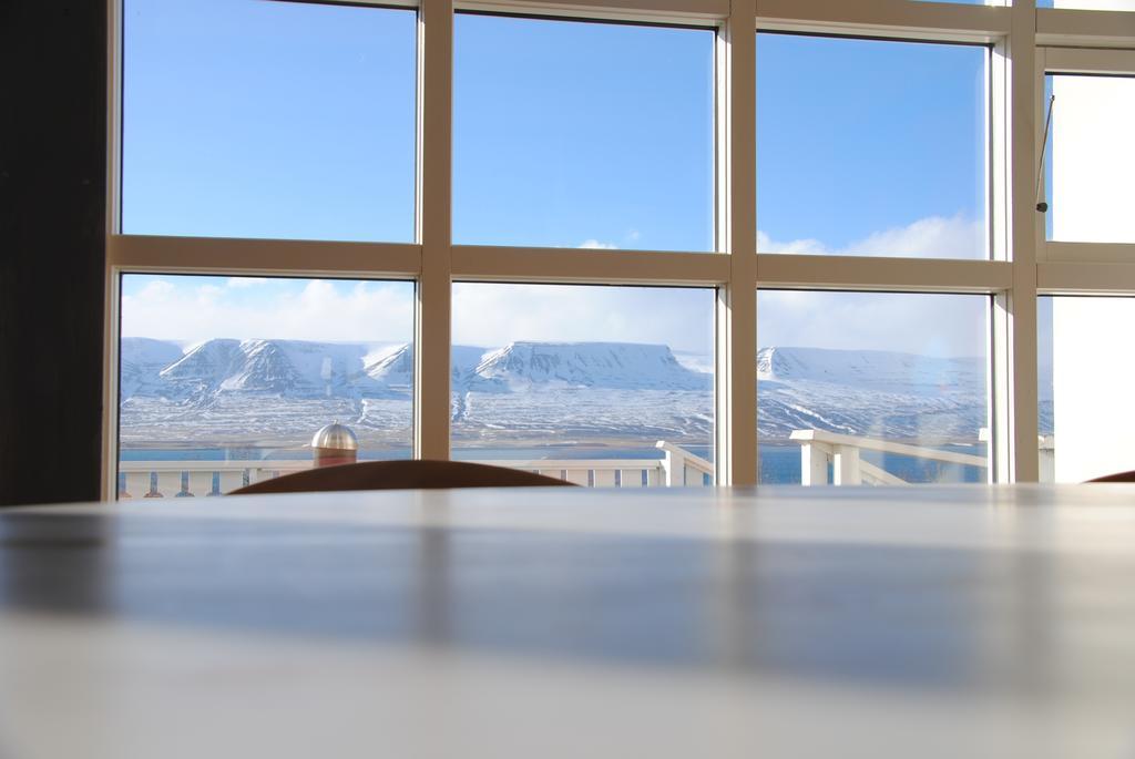 Hotel Sveinbjarnargerdi Svalbarthseyri Bagian luar foto
