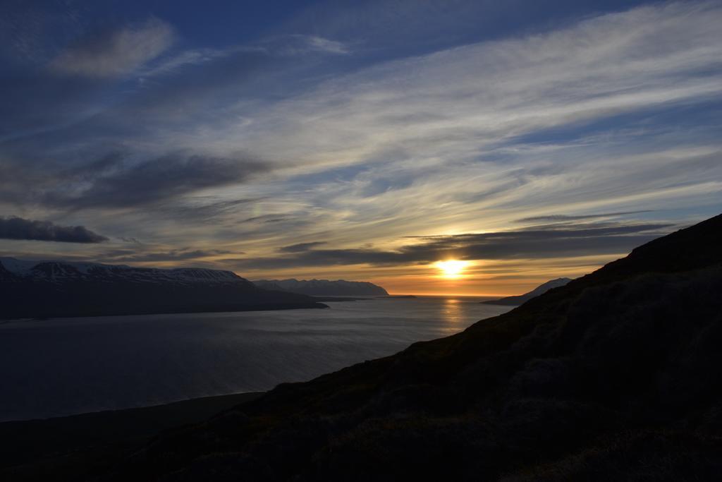 Hotel Sveinbjarnargerdi Svalbarthseyri Bagian luar foto