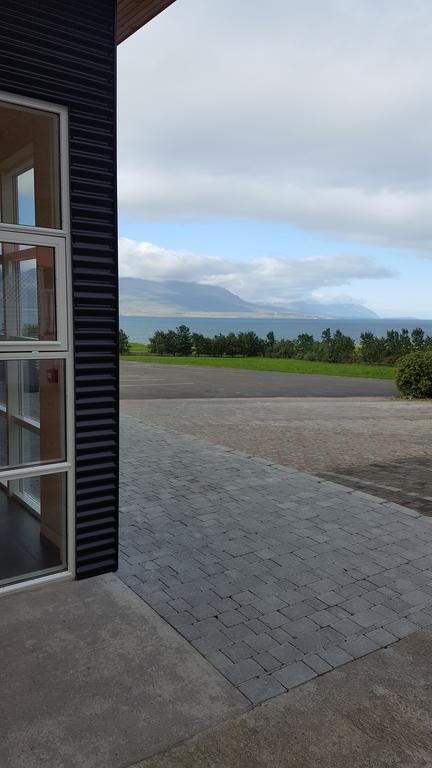 Hotel Sveinbjarnargerdi Svalbarthseyri Bagian luar foto