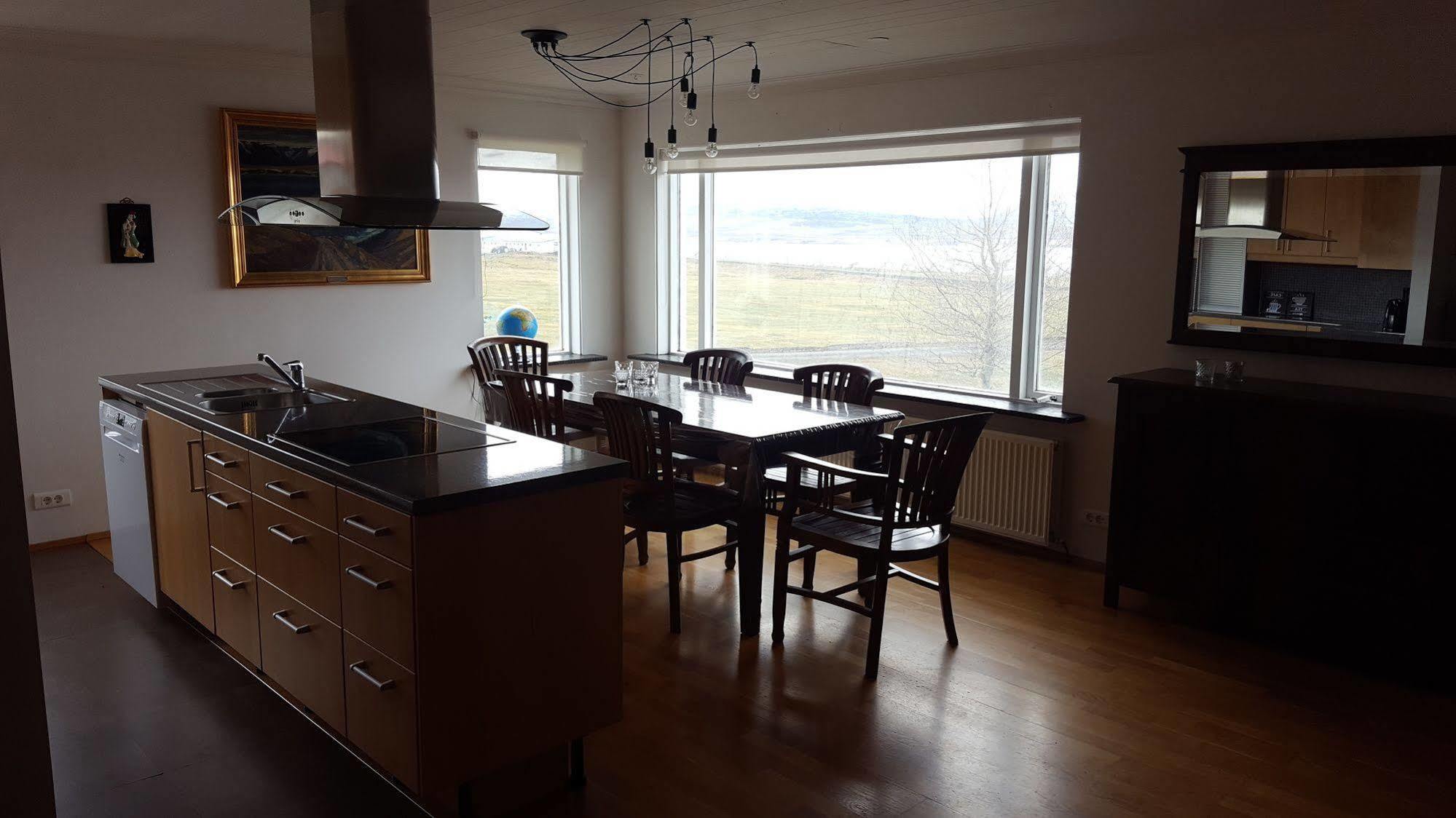 Hotel Sveinbjarnargerdi Svalbarthseyri Bagian luar foto